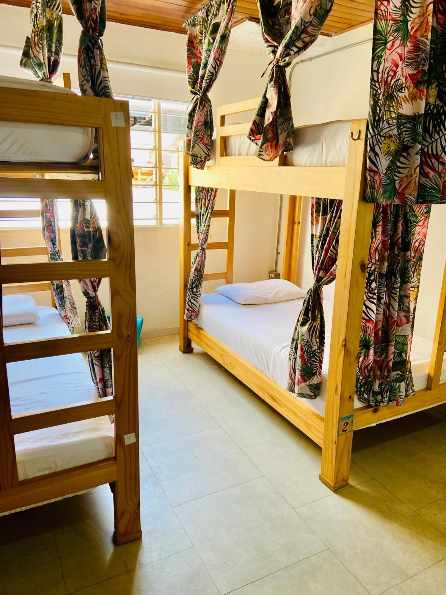 Oasis Cali Hostel Esterno foto